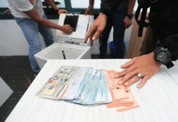 Ponzi Schemes Explained: What Are They and How Do They Work